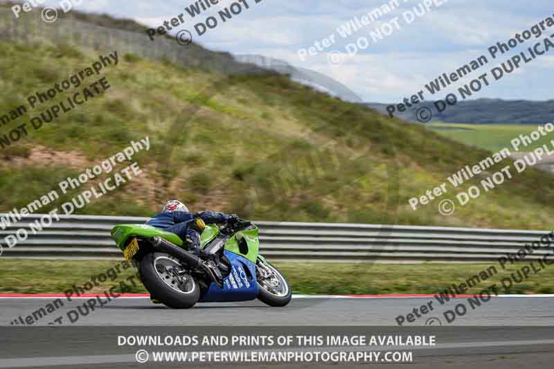 cadwell no limits trackday;cadwell park;cadwell park photographs;cadwell trackday photographs;enduro digital images;event digital images;eventdigitalimages;navarra;no limits trackdays;peter wileman photography;racing digital images;trackday digital images;trackday photos